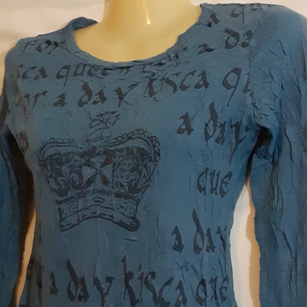Kisca by Komarov Y2K Womens XS Top Queen For A Day Blue Crinkle Knit - Picture 4 of 8